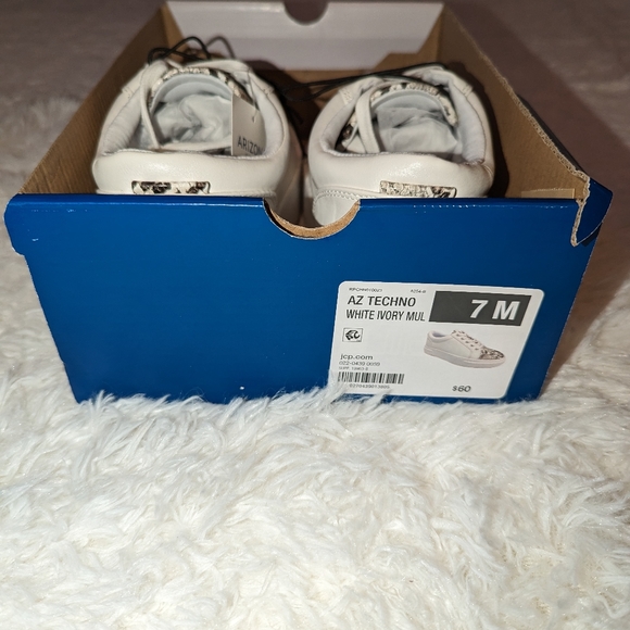 Nwt Arizona techno white ivory multi fashion sneakers - Picture 13 of 14